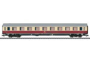 c724a8a9e38b96ae08cfd0f6da3d551a1614862822 Märklin 43862 Personenrijtuig Avümz 111