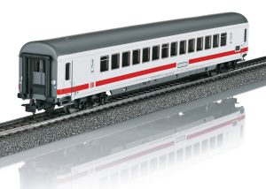 791f460be7e375012427ecb6b7973a771655272841 Märklin Start up - Intercity sneltreinrijtuig 1e klas.