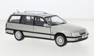 foto (10) Opel Omega A2 Caravan 1990 metallic grijs