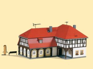 11379-2_1920x1920 Umgebindehaus 172x132x96 mm