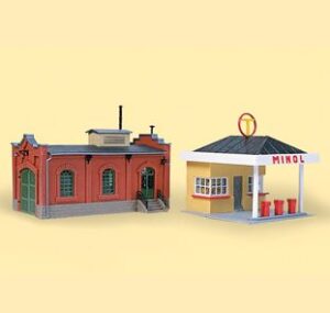 12227-1_1920x1920 Tankstelle mit Kfz-Werkstatt 80x90x90 mm; 130x85x75 mm
