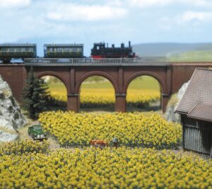 bu8103 SONNENBLUMEN TT/N