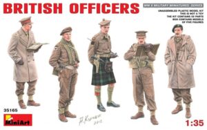 1/35 BRITISH OFFICERS