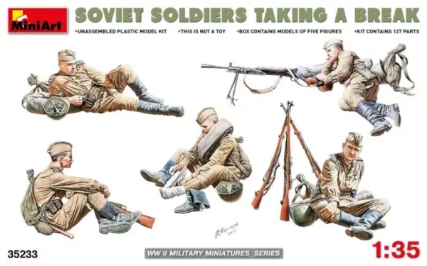 1/35 SOVIET SOLDIERS TAKING A BREAK