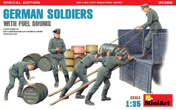 1/35 GERMAN SOLDIERS WITH FUEL DRUMS S.E.