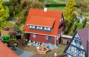 1/87 VAKWERKHUIS MET WATERPUT