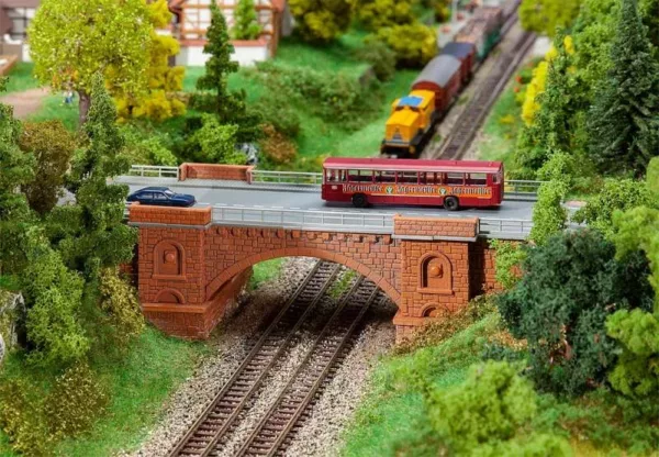 1/160 SPOOR-/STRAATBRUG