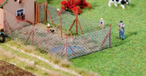180414 Faller 180414 - Kippengaasomheining met houten palen, 340 mm