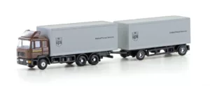 1/160 MAN F90 3-ACHS KOFFER-HÄNGERZUG UPS