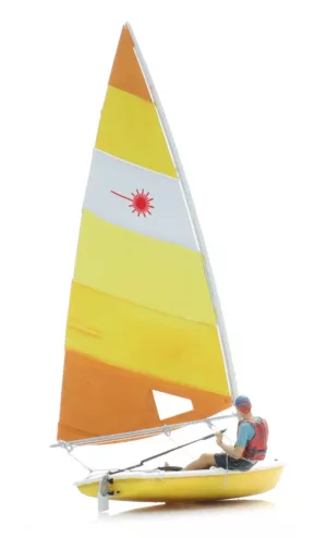 zeilboot-laser-varend-figuur Zeilboot Laser varend + figuur