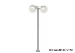 H0 Straßenleuchte modern, doppelt, 2 LEDs weiß