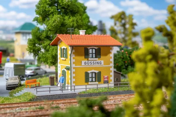 1/87 BAANWACHTERHUISJE GÜSSING