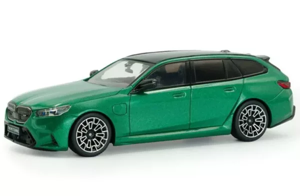 BMW M5 Touring (G99) 2024 Groen metallic (Isle of Man)