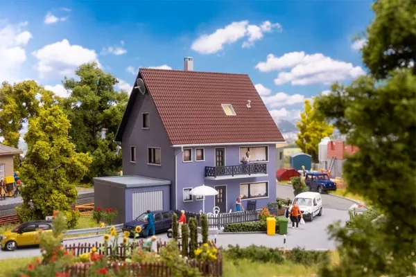 1/87 Zweifamilienhaus