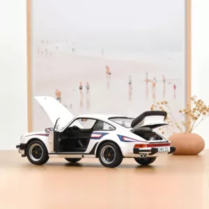 Porsche 911 Turbo 3.3 1980 White Martini