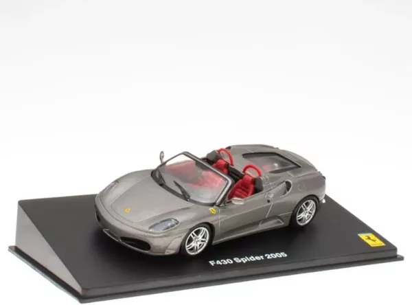 Ferrari F430 Spider 2005 Grijs metallic