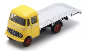 Mercedes Benz L319 (autotransporter) Geel
