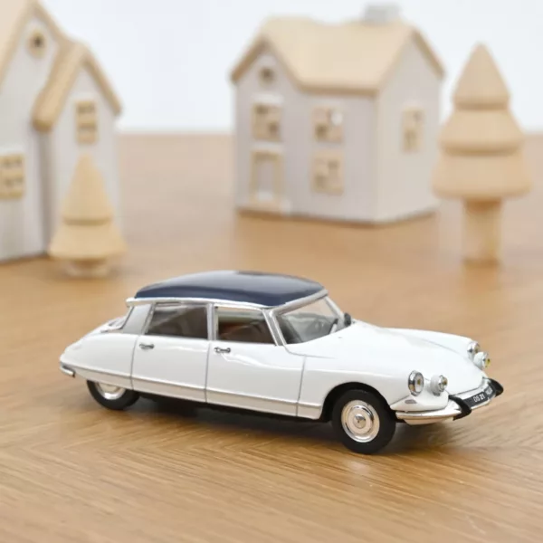 Citroën DS 21 Pallas Carrara White