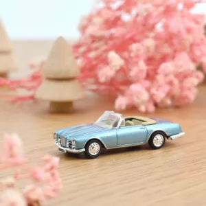 453007_87936e09-e77c-4bda-aa52-e10a41980ca3 Facel Vega III Convertible 1963 Lichtblauw metallic