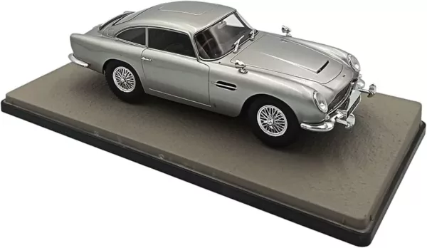 Aston Martin DB5 007 James Bond Goldfinger
